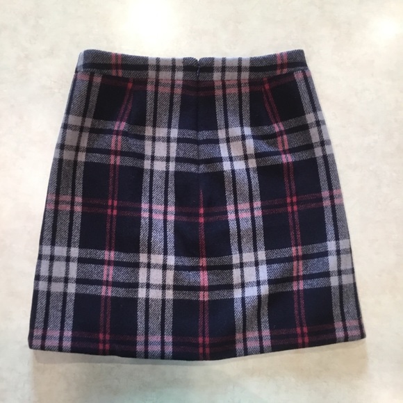 J CREW Mercantile Double Surged Wool Ruffled Skirt - Picture 4 of 8